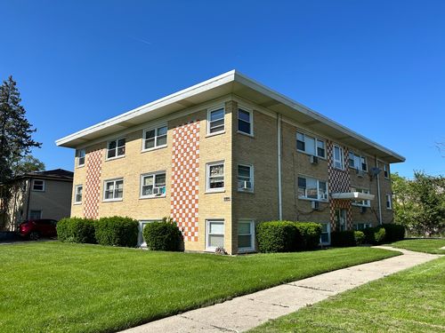 1c-10931 S Lloyd Dr, Worth, IL, 60482-1551 | Card Image