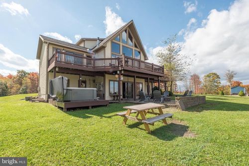 395 Woodlands Hill Ln, Oakland, MD, 21550 | Card Image