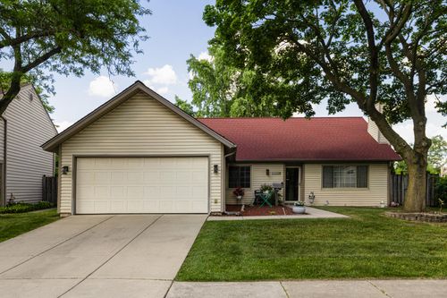 1520 W Beverly Cir, Hanover Park, IL, 60133-5204 | Card Image