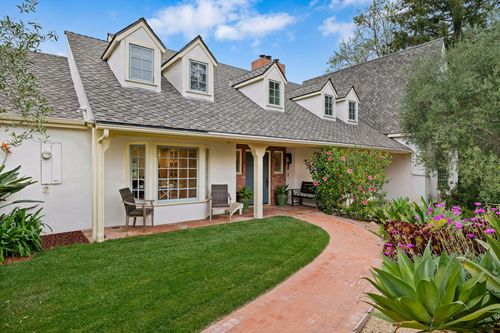 3165 Eucalyptus Hill Rd, SANTA BARBARA, CA, 93108-1836 | Card Image