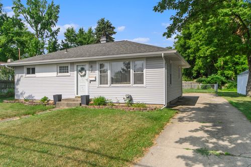 2720 Emerald Dr, Kalamazoo, MI, 49001-4545 | Card Image