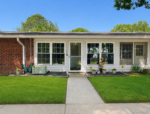 134d-134 Eastbourne Ct, Ridge, NY, 11961-1239 | Card Image