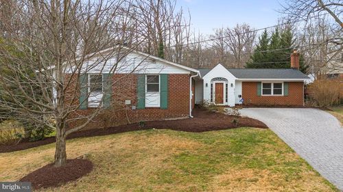 8701 Cromwell Dr, SPRINGFIELD, VA, 22151-1214 | Card Image