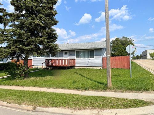 4901 51 Street, Valleyview, AB, T0H3N0 | Card Image