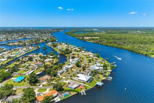 13821 River Forest Dr, FORT MYERS, FL, 33905-1822 | Card Image