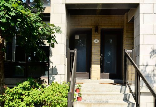 3-11 Eldora Ave, North York, ON, M2M0B5 | Card Image