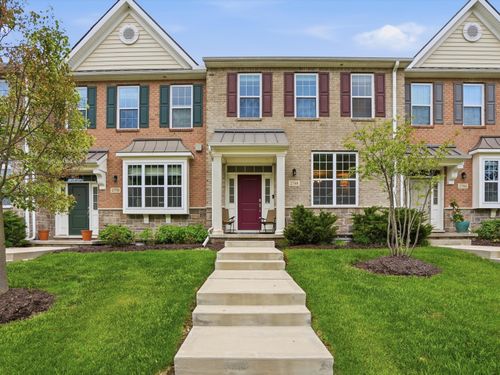 2768 Ashcombe Dr, Ann Arbor, MI, 48105-3707 | Card Image