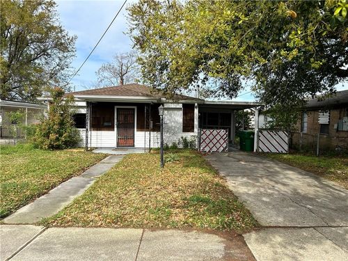 1613 Stafford St, Gretna, LA, 70053-6421 | Card Image