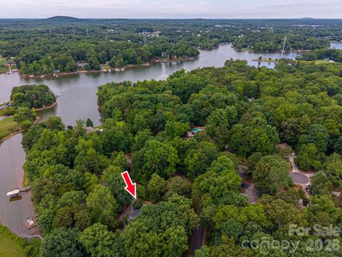 40 Catawba Ridge Rd, Clover, SC, 29710-8915 | Card Image
