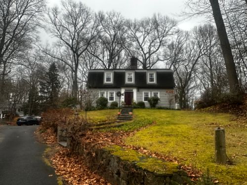 9 Hollow Spring Rd, Norwalk, CT, 06854-3414 | Card Image