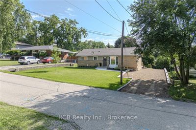 6 Lillian St, House other with 2 bedrooms, 2 bathrooms and 4 parking in Brant ON | Image 2