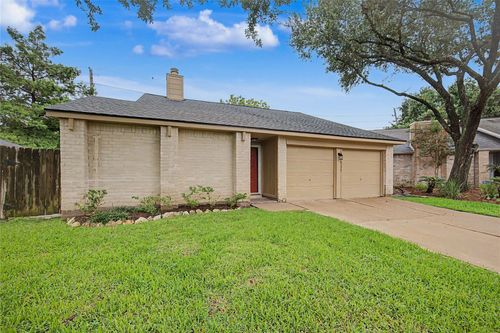 16355 La Luna Dr, Houston, TX, 77083-1008 | Card Image