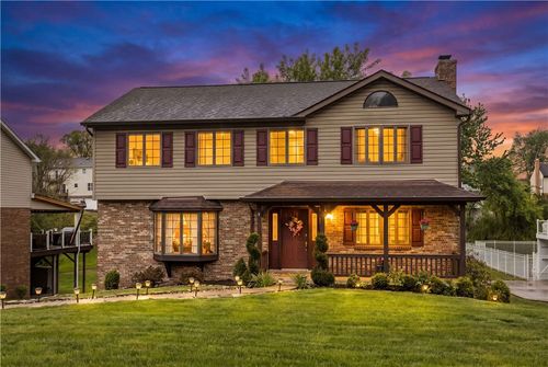 215 Church Dr, Coraopolis, PA, 15108-3487 | Card Image