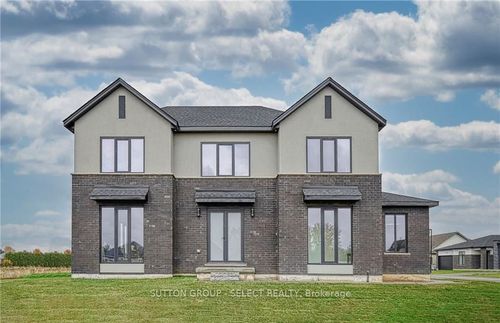 19 Alexander Cir, Strathroy, ON, N7G0B4 | Card Image