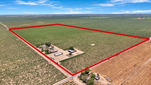 11388 S Chateau Fresno Avenue, Caruthers, CA, 93609 | Card Image