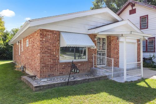 410 Foster Ave, Rockford, IL, 61102-1819 | Card Image