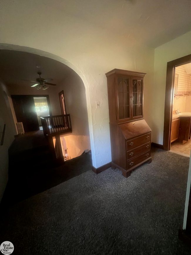 Landing Primary Bdrm | Image 31