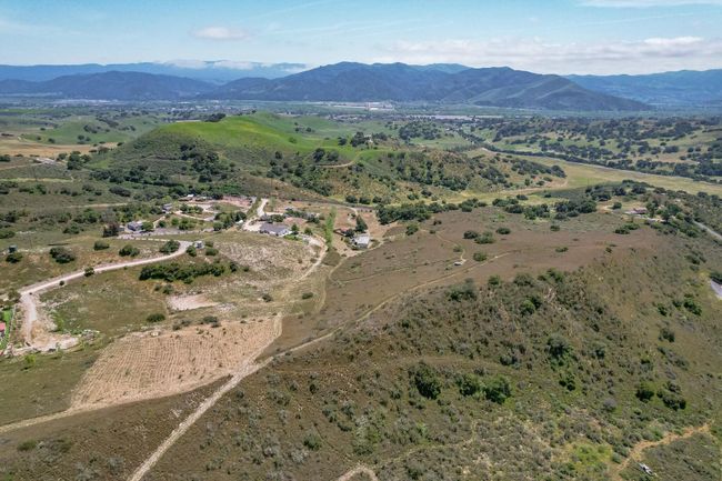 655 Bobcat Springs Rd, House other with 2 bedrooms, 2 bathrooms and null parking in Buellton CA | Image 38