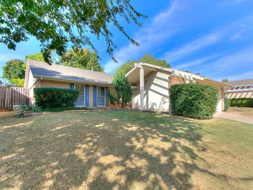10429 Bayberry Drive, Oklahoma City, OK, 73162 | Card Image
