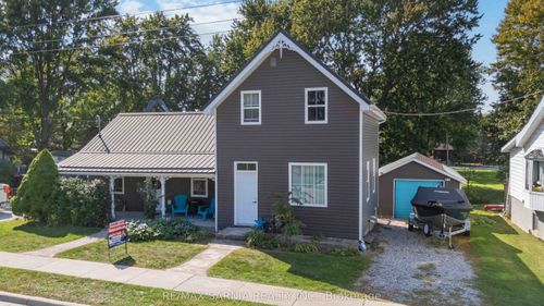 16 Union St, Forest, ON, N0N1J0 | Card Image