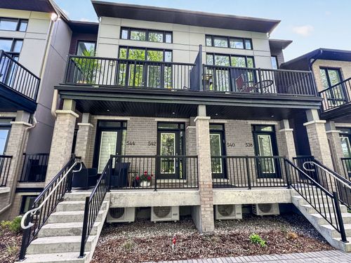 30-542 Crescendo Pvt, Gloucester, ON, K1X0E4 | Card Image