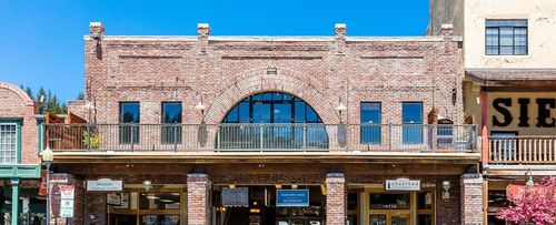 10118 Donner Pass Road, Truckee, CA, 96161-0352 | Card Image