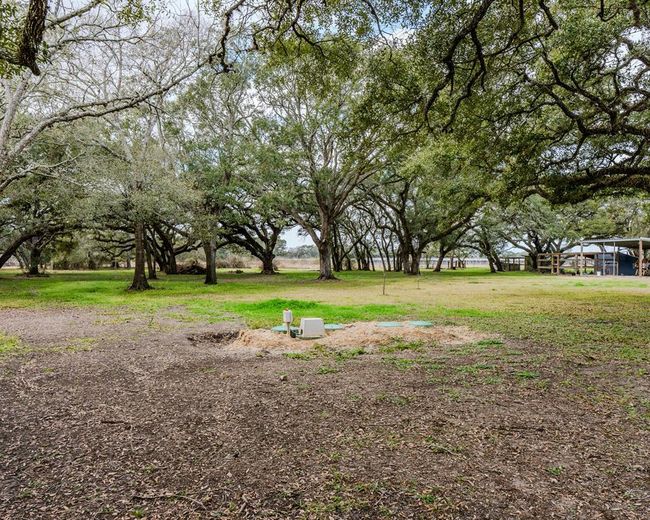 4311 Cr 417 Hoffman Rd, House other with 4 bedrooms, 2 bathrooms and 2 parking in Markham TX | Image 40