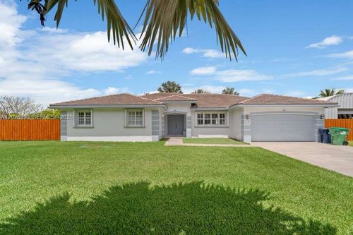 32302 Sw 204th Ct, Homestead, FL, 33030-2615 | Card Image