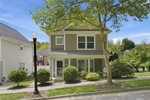 182 Elizabeth Pkwy, Akron, OH, 44304-1102 | Card Image