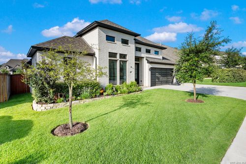 10006 Sarah Pl, Boerne, TX, 78006-2683 | Card Image