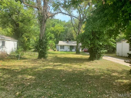 713 Mildred Ave, Cahokia, IL, 62206-1924 | Card Image