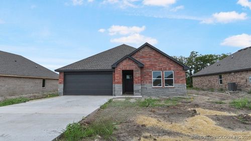7408 N 154th East Ave, Owasso, OK, 74055-7889 | Card Image