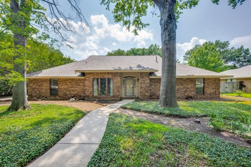2144 Savannah Trl, Denton, TX, 76205-8210 | Card Image