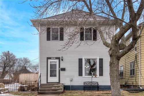 903 Summer St, Eau Claire, WI, 54701-4284 | Card Image