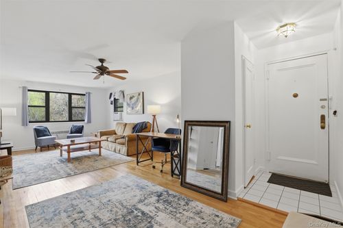 10-154 Martling Ave, Tarrytown, NY, 10591-4754 | Card Image