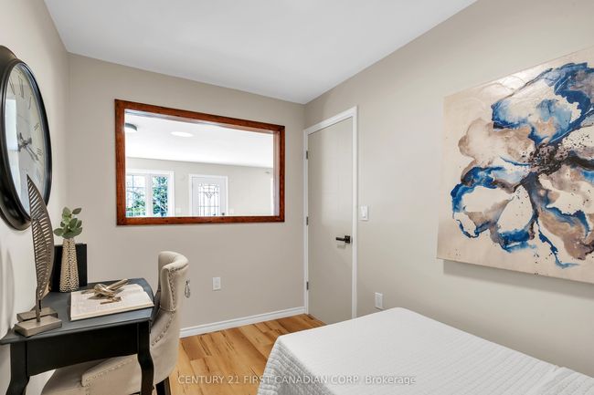 180 Gammage St, House other with 5 bedrooms, 2 bathrooms and 2 parking in London ON | Image 24