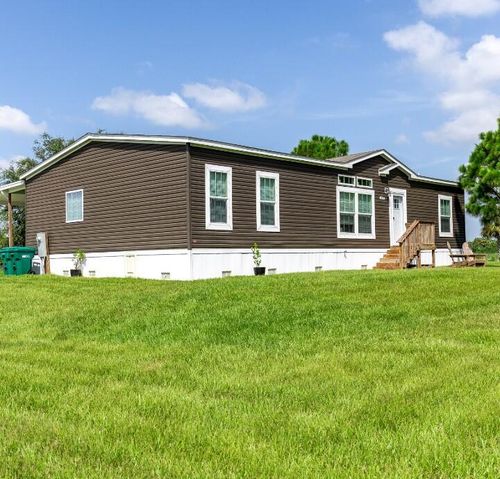 5729 Us-98, Okeechobee, FL, 34972 | Card Image
