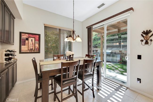 28089 Promontory Ln, House other with 5 bedrooms, 3 bathrooms and 3 parking in Valencia CA | Image 16