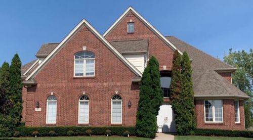 35 Sand Bar Ln, Detroit, MI, 48214-8034 | Card Image