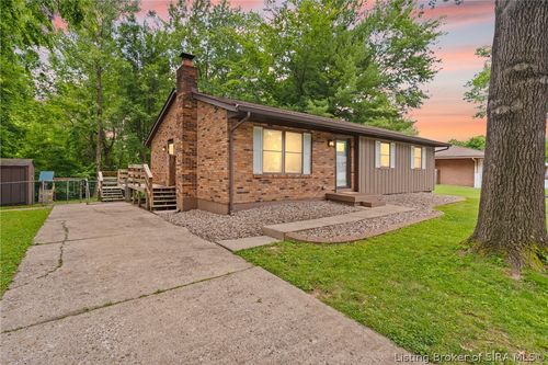 4517 Fallow Dr, Jeffersonville, IN, 47130-9546 | Card Image