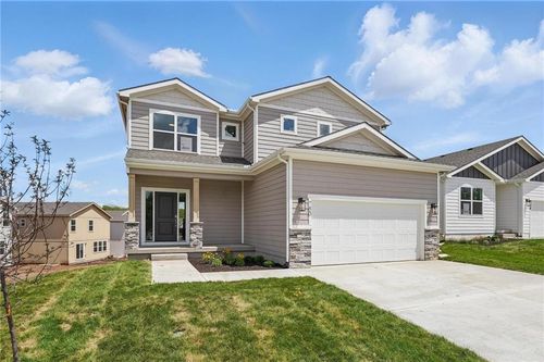 780 Creekmoor Dr, Raymore, MO, 64083 | Card Image