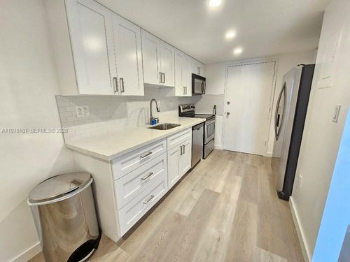 apt-1702-18081 Biscayne Blvd, Aventura, FL, 33160-5280 | Card Image