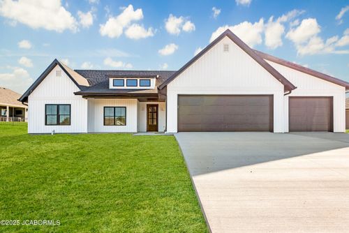 5010 Silo Hill Ln, Jefferson City, MO, 65101-0203 | Card Image