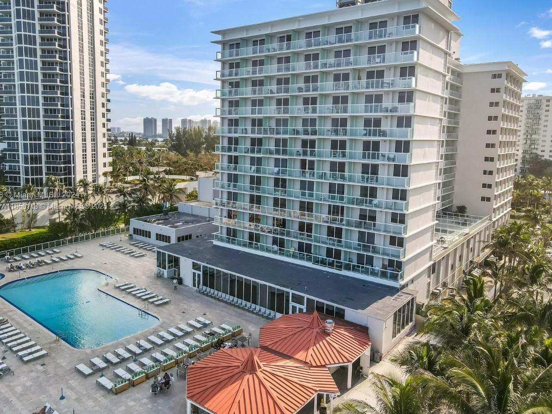 Residential Lease in Sunny Isles Beach 5