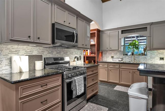 Gas range | Image 15