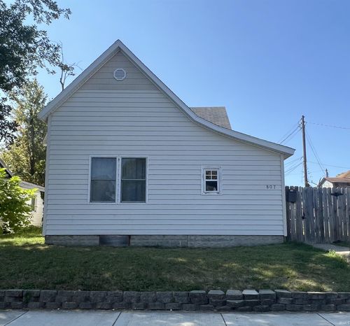 807 Bell St, Kokomo, IN, 46901-5522 | Card Image