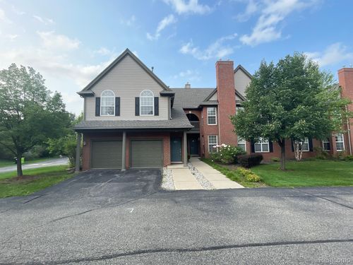 28373 Carlton Way Dr, Novi, MI, 48377-2635 | Card Image