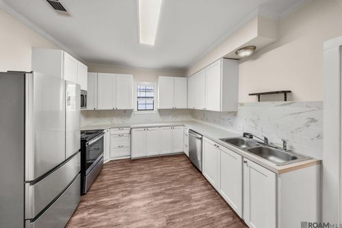 306 Courthouse St, Port Allen, LA, 70767-2402 | Card Image