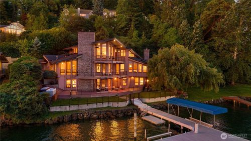 8279 W Mercer Way, Mercer Island, WA, 98040-5630 | Card Image