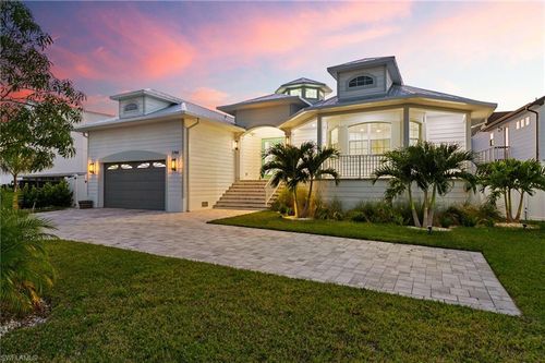 1794 Holiday Ln, NAPLES, FL, 34104-4221 | Card Image